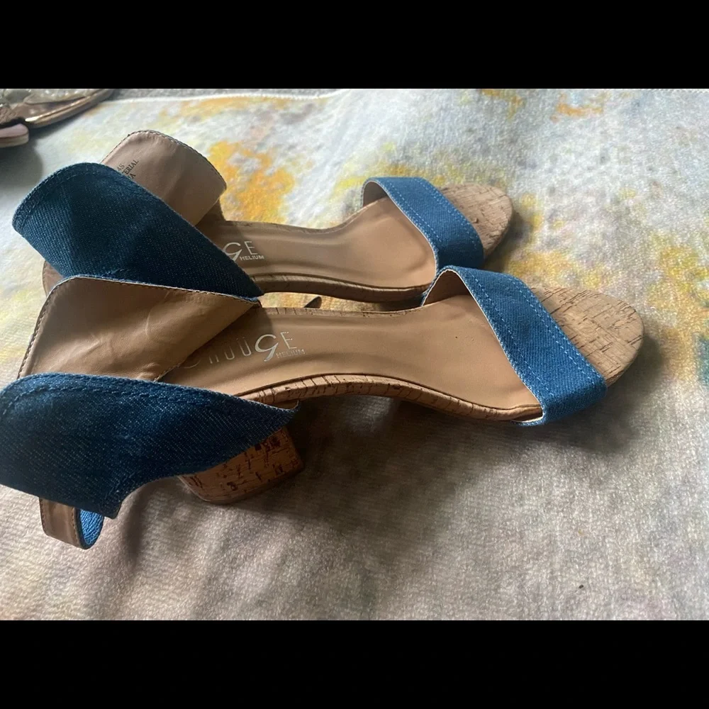 Heels - Picture 2 of 2